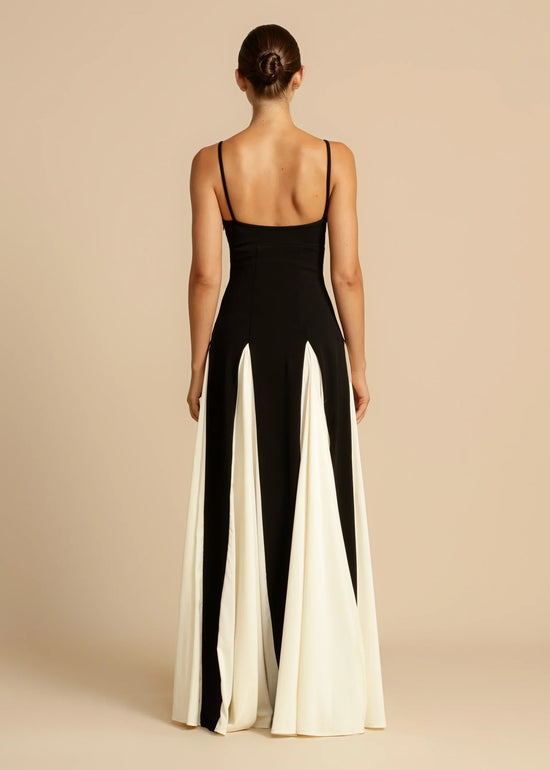 VELORA - Maxi Dress