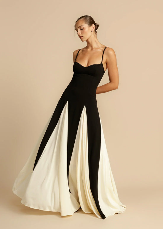 VELORA - Maxi Dress